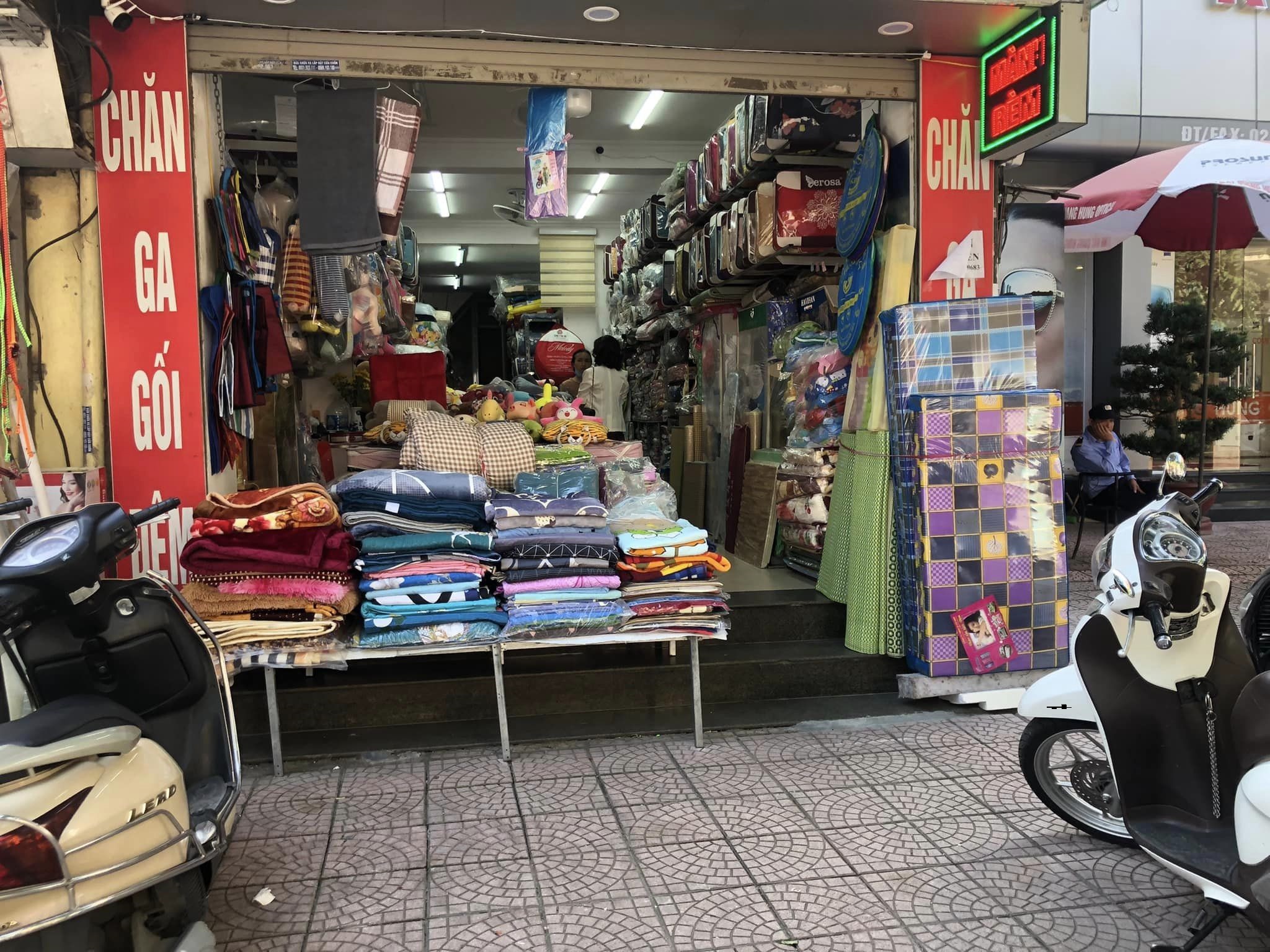 Cực hiếm bán nhà Nguyễn Văn Cừ, Gara, ô tô tránh, kinh doanh, pháp lý chuẩn, 56m2, MT 6m (Giá vỡ nợ)