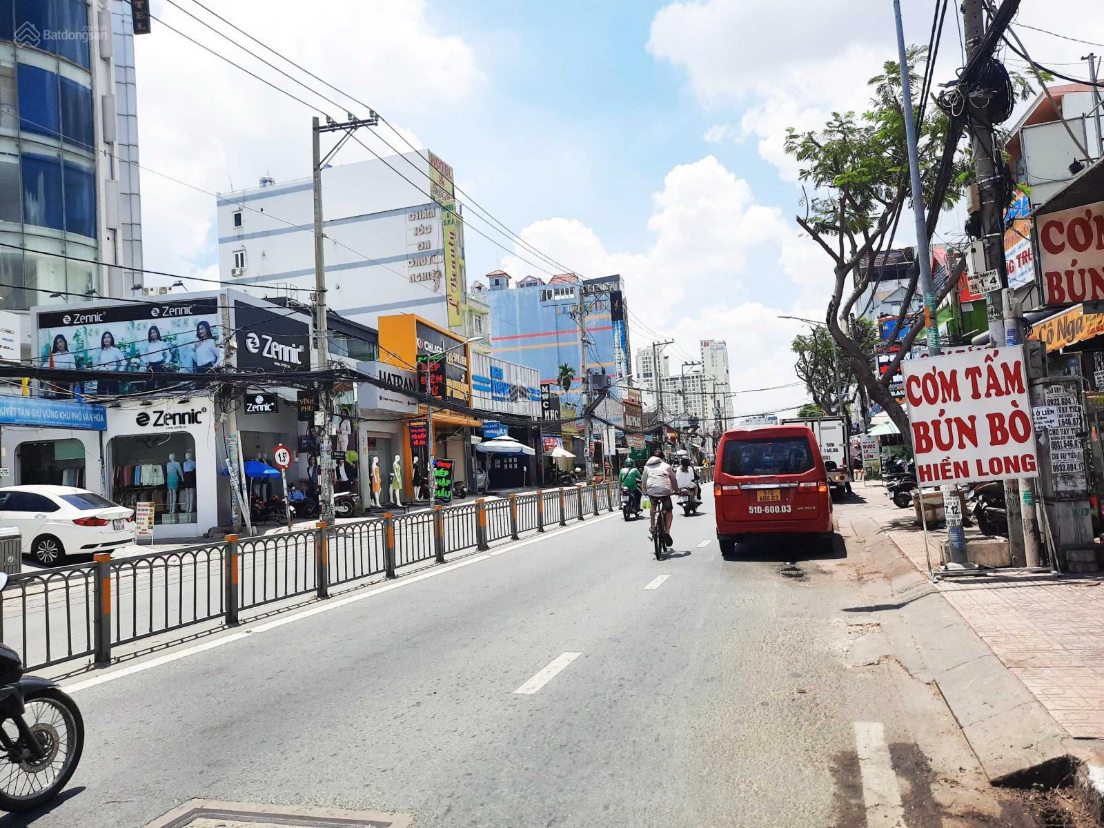 Cho Thuê mặt tiền Nguyễn Thị Thập p.Tân Phú Q7. Dt:5x22. Nhà trệt trống suốt,kd đa dạng trừ quán ăn.Giá;45tr/tháng