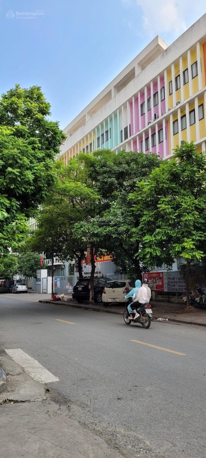 Bán nhà mặt phố Lê Quý Đôn, Hà Đông - ô tô tránh - kinh doanh siêu đỉnh