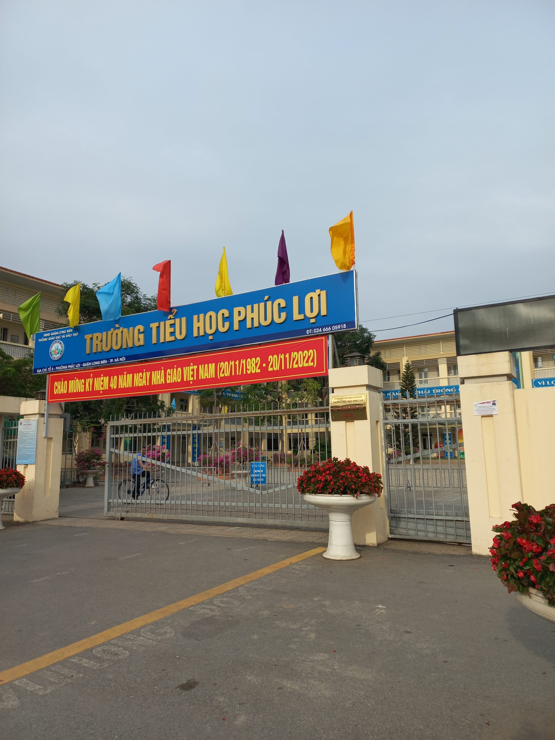 🙏🙏 BÁN GẤP 💕 Nhà Đẹp, NHỈNH 3 TỶ, PHÚC LỢI, LB, LÔ GÓC, 5 TẦNG, NGÕ Ô TÔ, KINH DOANH⚘️