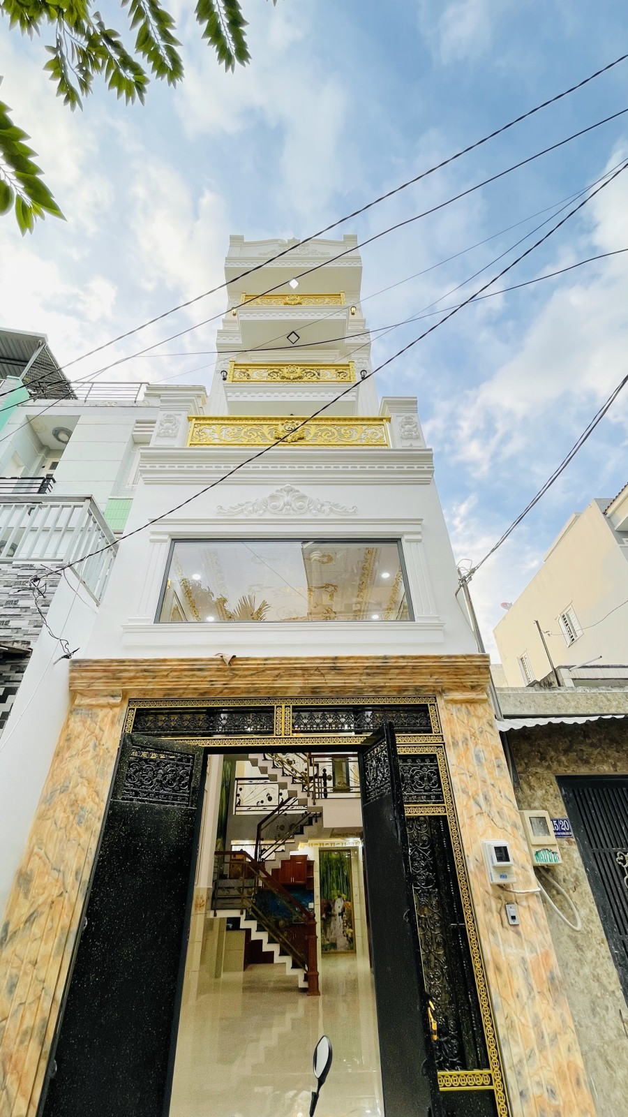 NHÀ 5 TẦNG ĐẸP LUNG LINH - HẺM XE HƠI VÀO NHÀ - LÊ VĂN QUỚI BÌNH TÂN