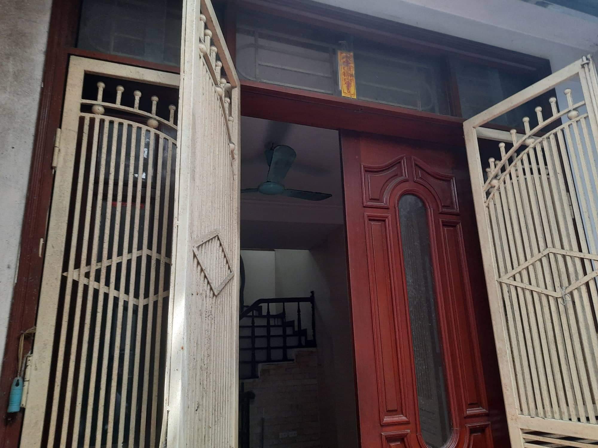 Bán Nhà Phùng Khoang Gần Phố Dân Xây 2 Thoáng 40m2 có 4T hơn 4 tỷ