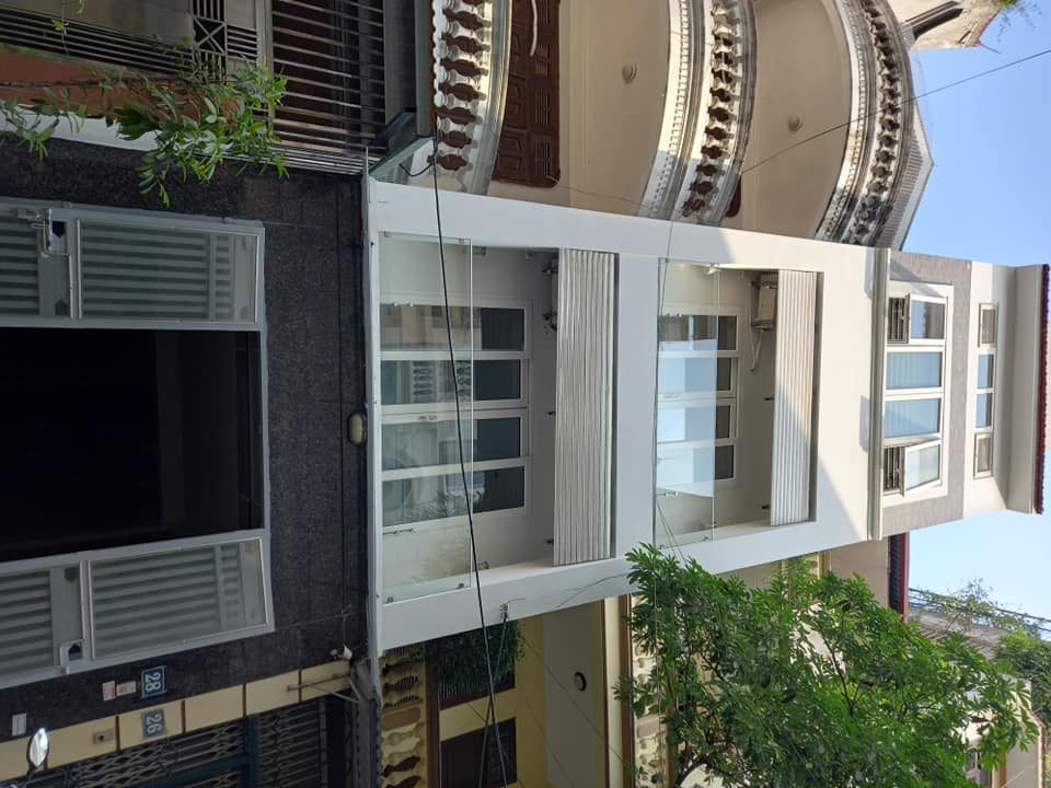 Cần bán biệt thự vip mặt phố Trung Văn, lô góc, thang máy DT 200m2 x 4T + 1 hầm, MT 10m, 41.5 tỷ