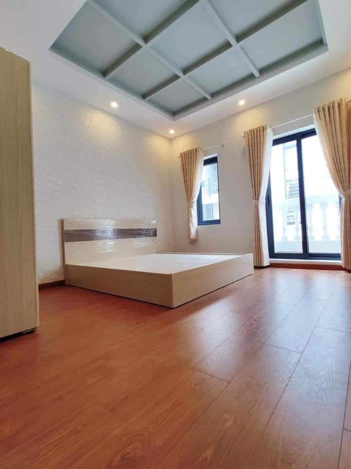 Hạ giá 5 tỷ bán gấp nhà MT Lê Hồng Phong P12 Q10 (DT: 4x25) 5 tầng Giá 29 tỷ