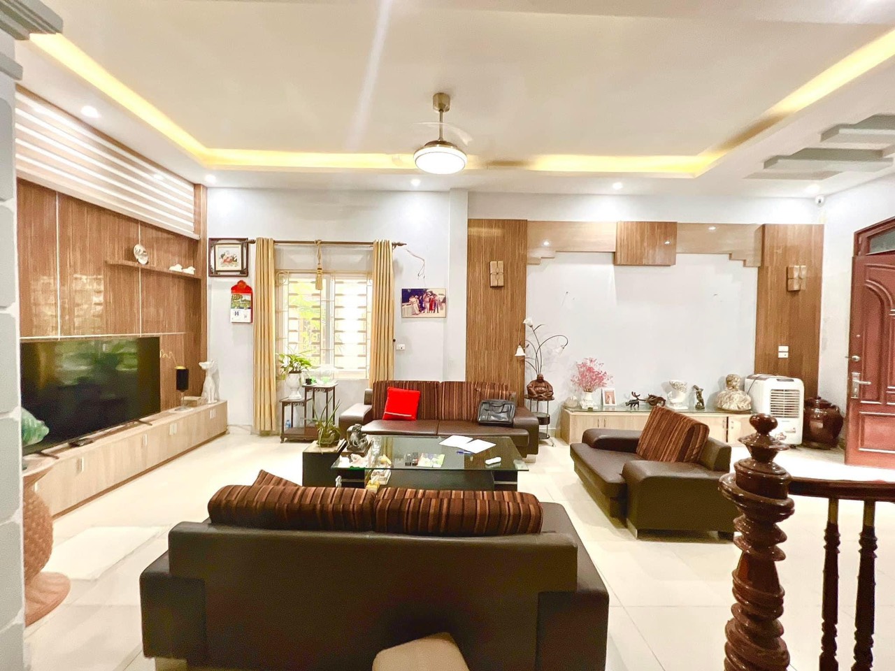 BÁN NHÀ ĐỘI CẤN 51m2 - NGÕ Ô TÔ KINH DOANH - 20M RA MẶT PHỐ ĐỘI CẤN - THOÁNG TRƯỚC SAU