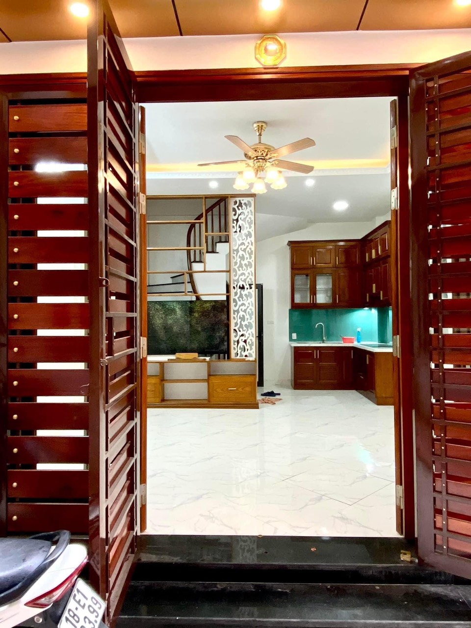 BÁN NHÀ TRẦN QUỐC VƯỢNG – CẦU GIẤY,DT 45m2x5tầng – Giá nhỉnh 5 tỷ