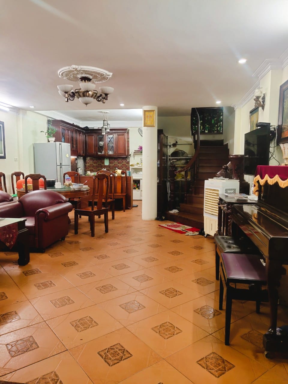 Bán nhà Trung Kính, Cầu Giấy, Phân Lô, Ôtô đỗ cửa, KD tốt, DT 45m2, MT 5m, nhỉnh 9 tỷ