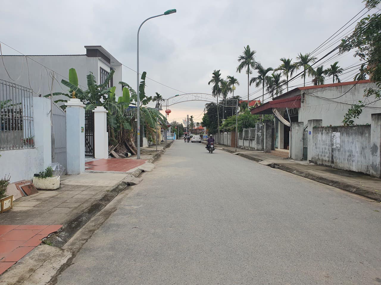 Mặt đường SÔNG HE , HOÀ NGHĨA, DƯƠNG KINH, Hải Phòng 81m2 giá 1,x tỷ