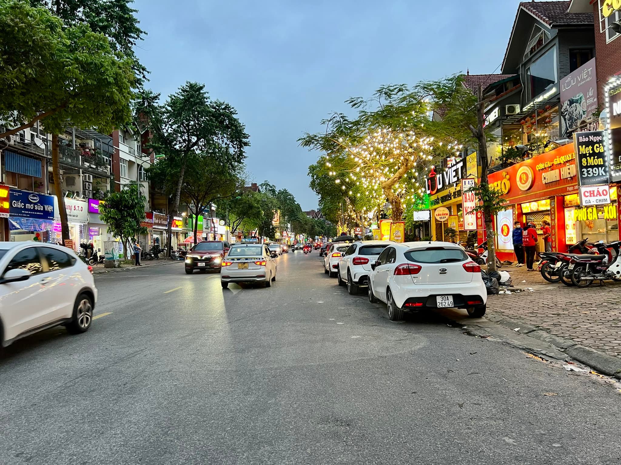 MP Vũ Trọng Khánh, DT 115m2, MT 7,2 m, 5 tầng, MT 7,2m, giá 17 tỷ 300, Kinh Doanh Sầm Uất