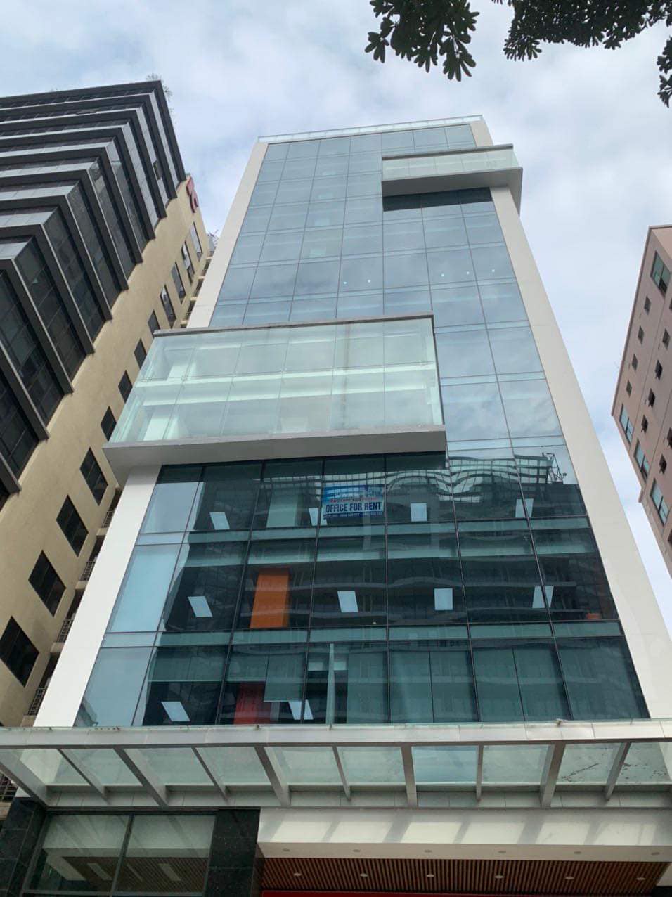 Nhà Thái Hà 110m2 5 tầng mặt tiền 5m 28,9 tỷ NGÕ Ô TÔ TRÁNH VỈA HÈ KINH DOANH TẤP NẬP, Ô CHỜ THANG MÁY