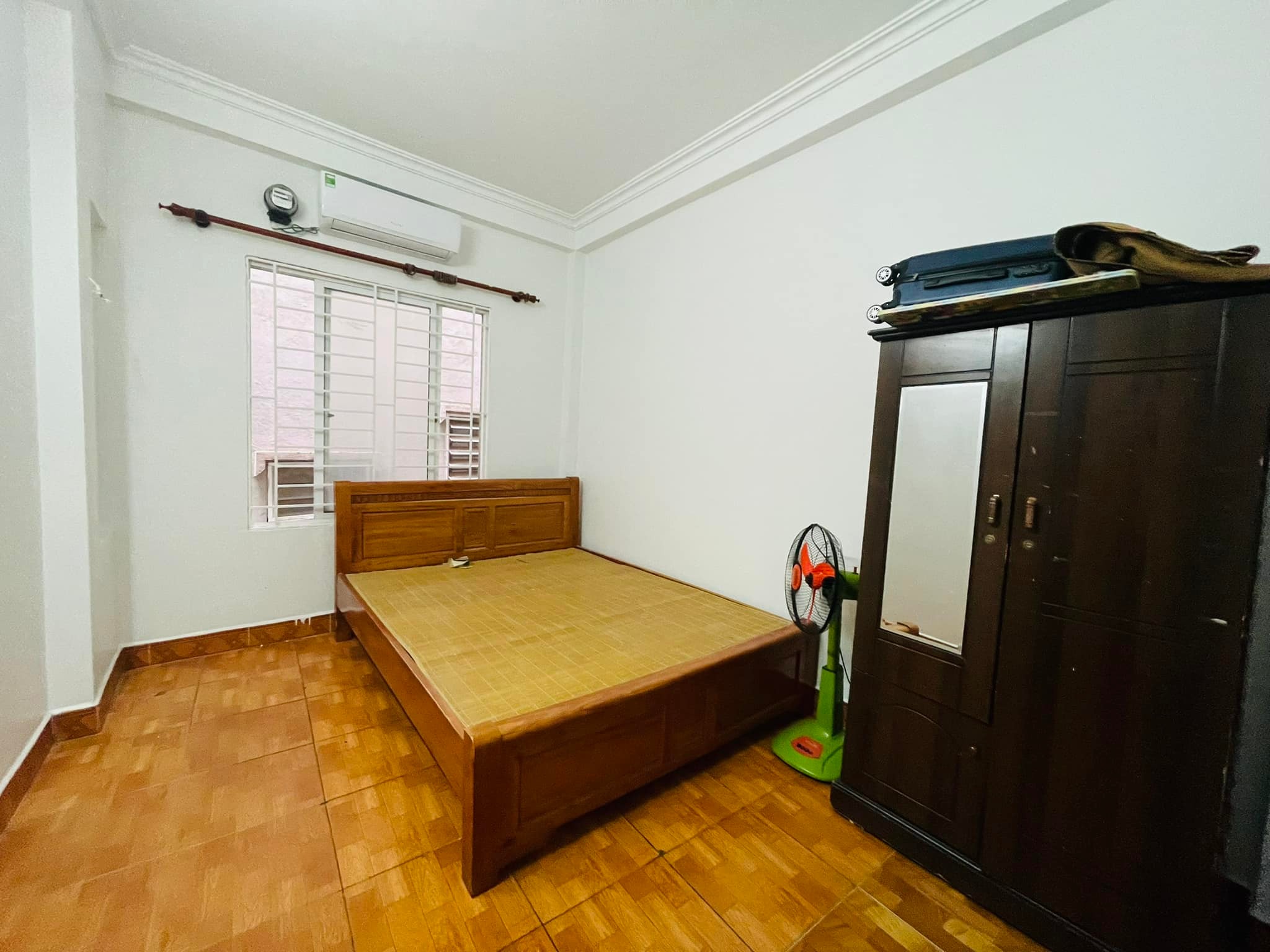 Lê Đức Thọ - Nhà xây chắc chắn, ở ngay - Thiết kế hiện đại - Mặt tiền rộng - Ngõ rộng, thông thoáng.