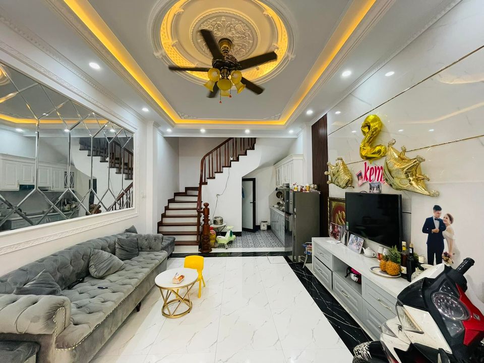 SIÊU PHẨM NHÀ MỚI NGÕ 191 PHẠM VĂN ĐỒNG 40M2 X 6 TẦNG , Ô TÔ ĐỖ CỬA