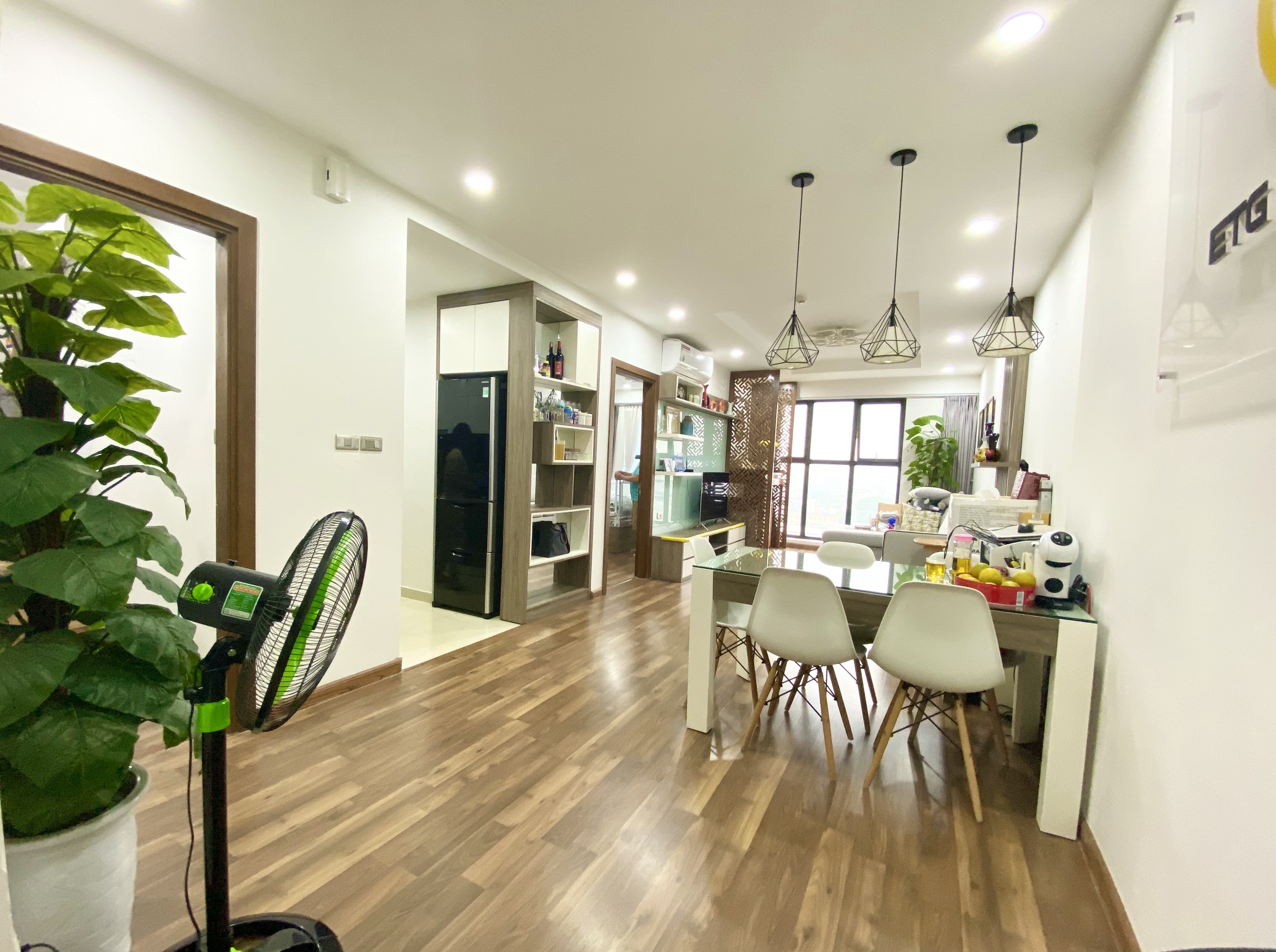 Chính chủ cần bán nhà chung cư 2 ngủ dự án GoldMark City- Đầy đủ nội thất