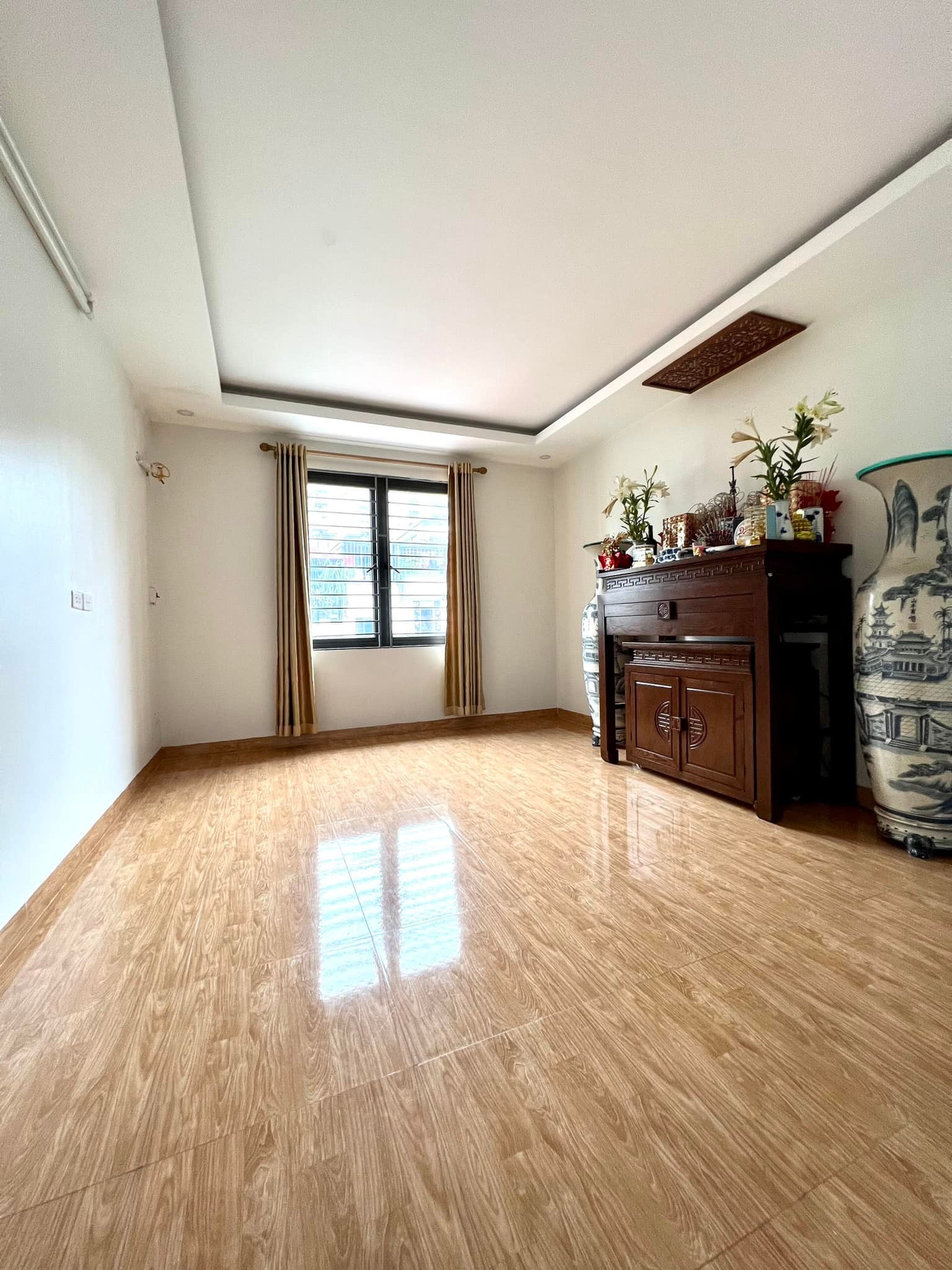 BÁN NHÀ KIM MÃ 7.6 TỶ 47M2 4T MT 3.6M- SIÊU ĐẸP-KINH DOANH TỐT-DÂN TRÍ CAO-NGÕ THÔNG