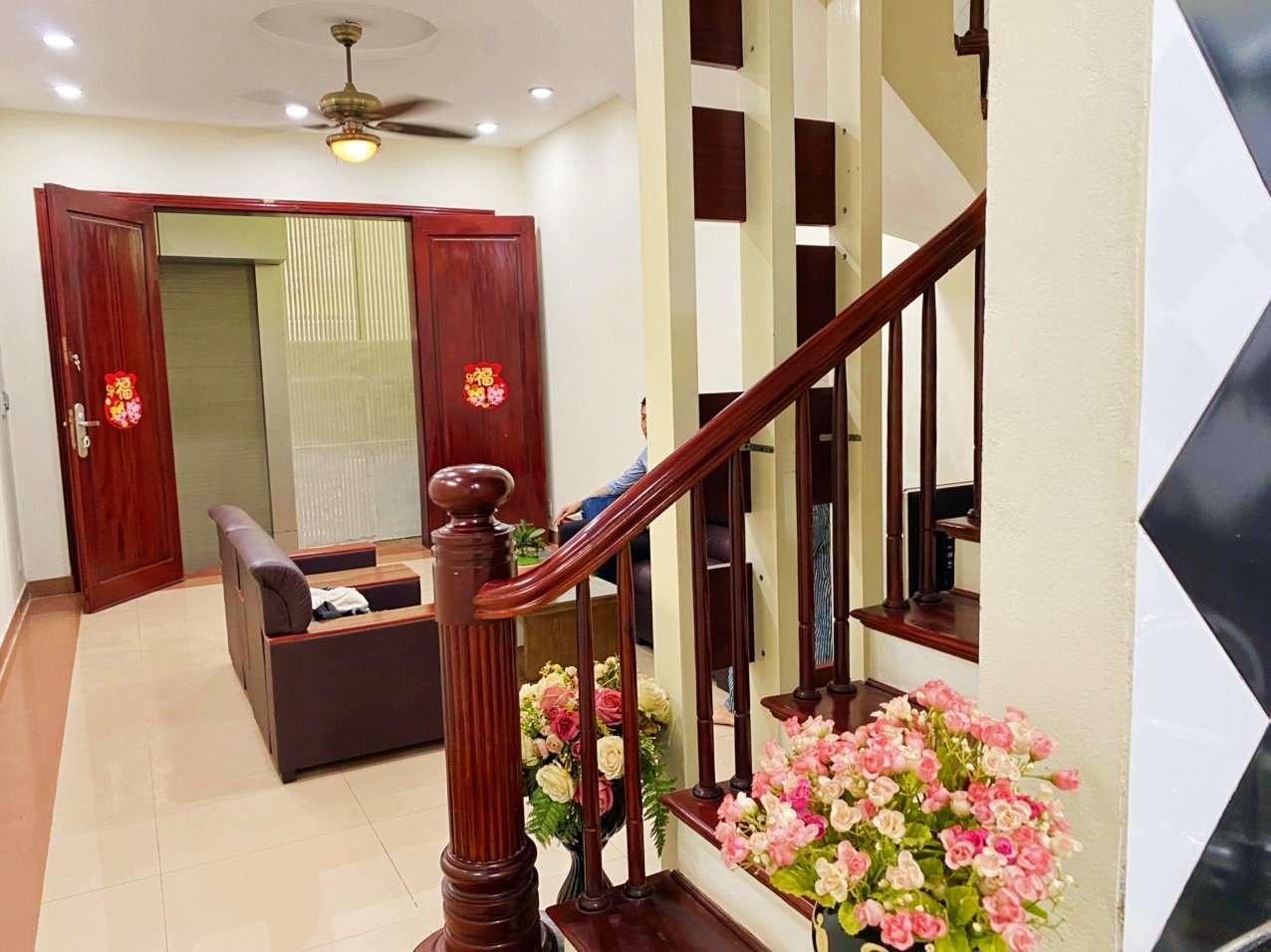 Nhà Đẹp Đường Láng 65m x 4 Tầng- Mặt Tiền 4m- Giá 6.886 Tỷ- Thang Máy.