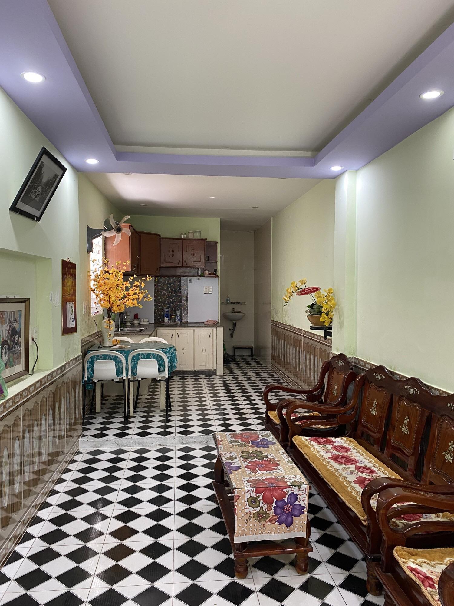 Bán Gấp lô gốc Kiệt oto Hoàng Diệu – Hải Châu DT 74M3 Giá chỉ 1.95tỷ