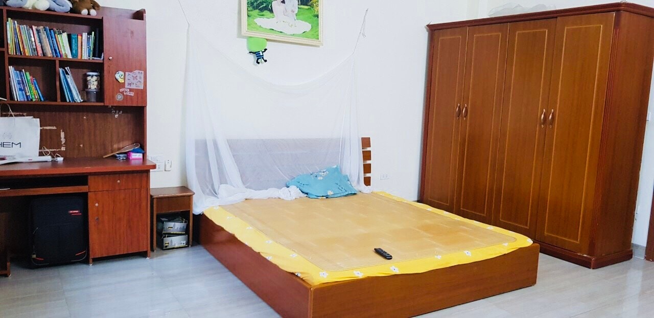 BIỆT THỰ MẶT NGÕ NGHI TÀN TÂY HỒ- ÔTÔ ĐUA - KINH DOANH SẦM UẤT - CẠNH HỒ TÂY