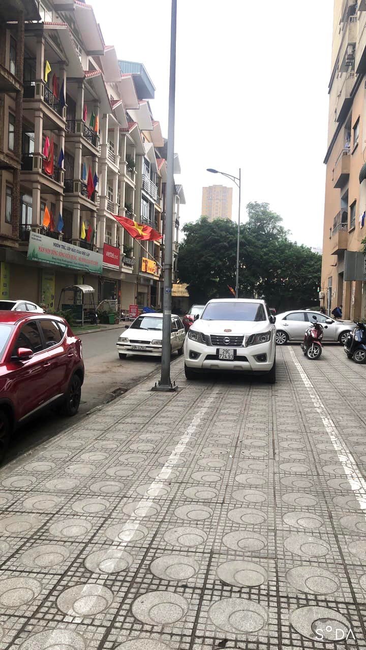 7 Tỷ 95, DT 46m x 5 Tầng, MT 4,5, MP Trần Đăng Ninh, Kinh Doanh Sầm Uất