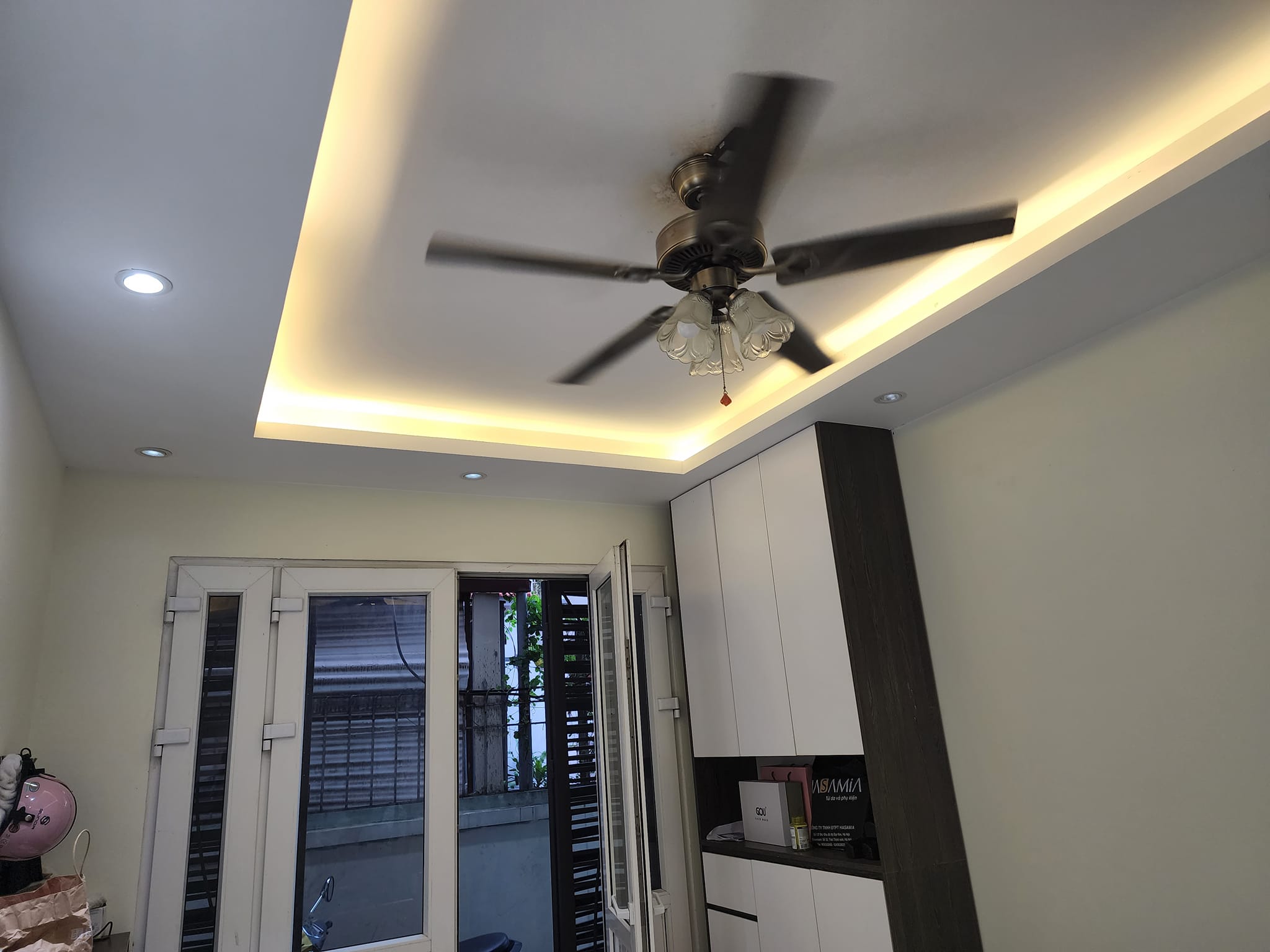 Chủ cần bán nhà Phan Đình Giót,nhà đẹp ở ngay, tặng nội thất xịn sò, 5 tầng - 3,6 tỷ.