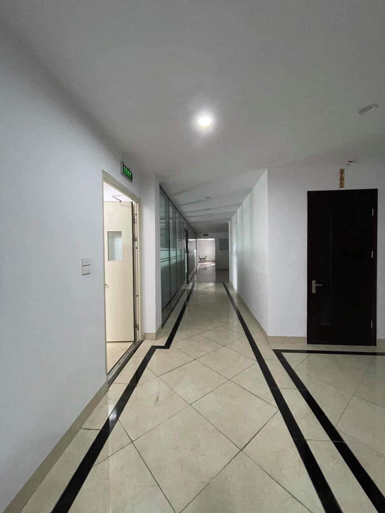 BÁN NHÀ PHỐ NGUYỄN TUÂN, 3 THOÁNG SÁNG RỰC RỠ, 2250M2, MT90M, 600 TỶ