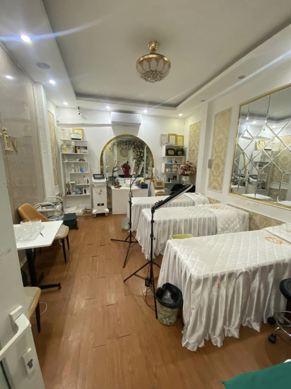 Hiếm - Đẹp - 20m ra phố La Thành Rộng 25m2 - 4 tầng - MT 4m - Giá 3.15 tỷ.