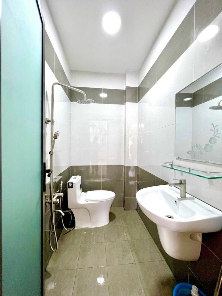 Bán nhà phân lô đẹp Hoài Đức 40m,MT4m,ô tô đỗ gần, giá 2.85 tỷ