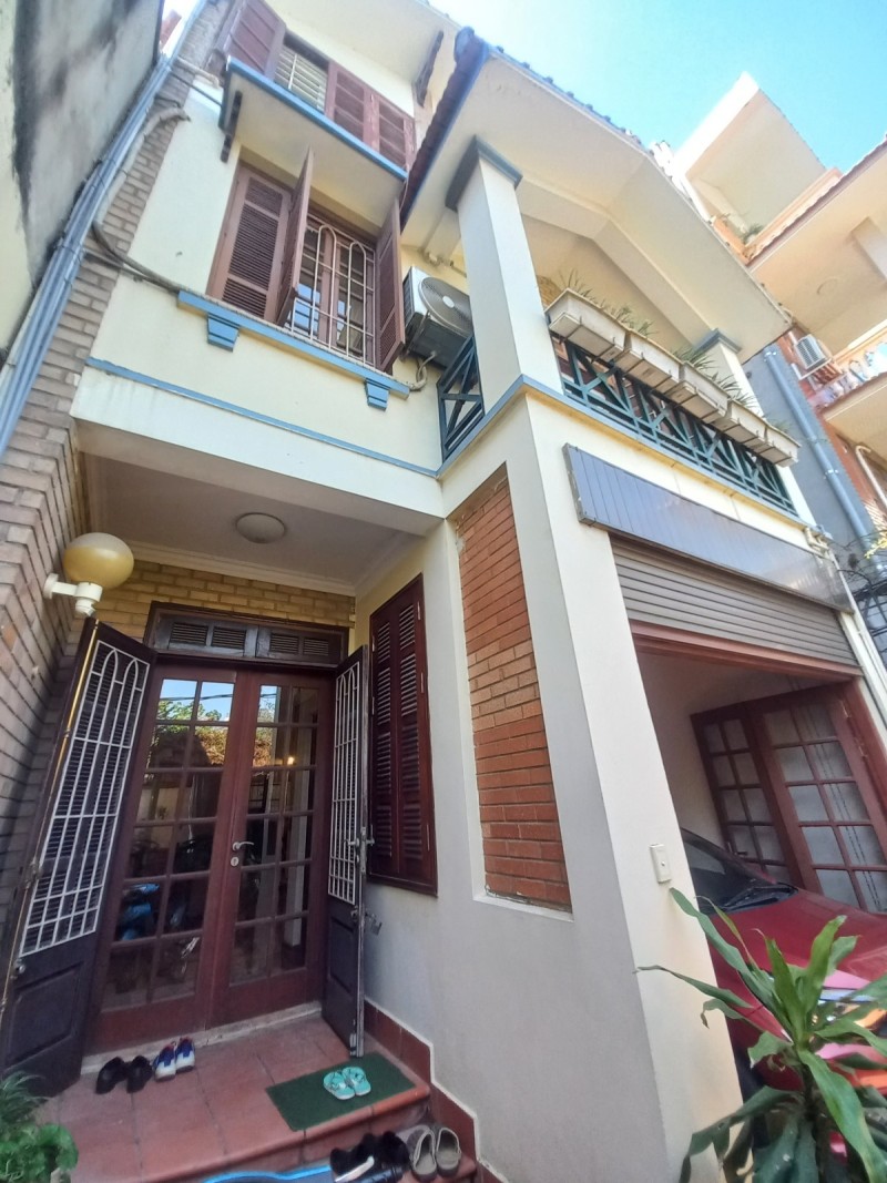 BÁN NHÀ PHỐ NGỌC THUỴ 96M 3T MT 6.2 12 TỶ MẶT PHỐ LÔ GÓC 3 THOÁNG GARA