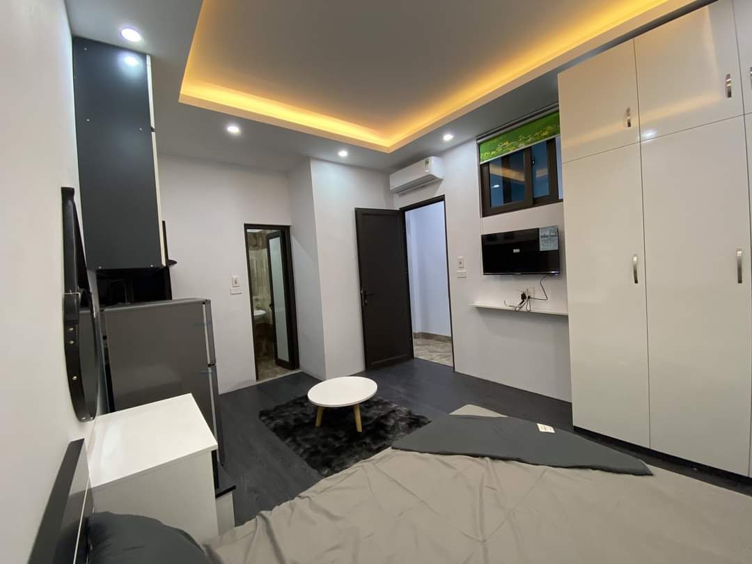 Nhà gần đường, Ô tô - Lê Duẩn 35m x 5 tầng, MT 4,4 m, giá 5,6 tỷ.