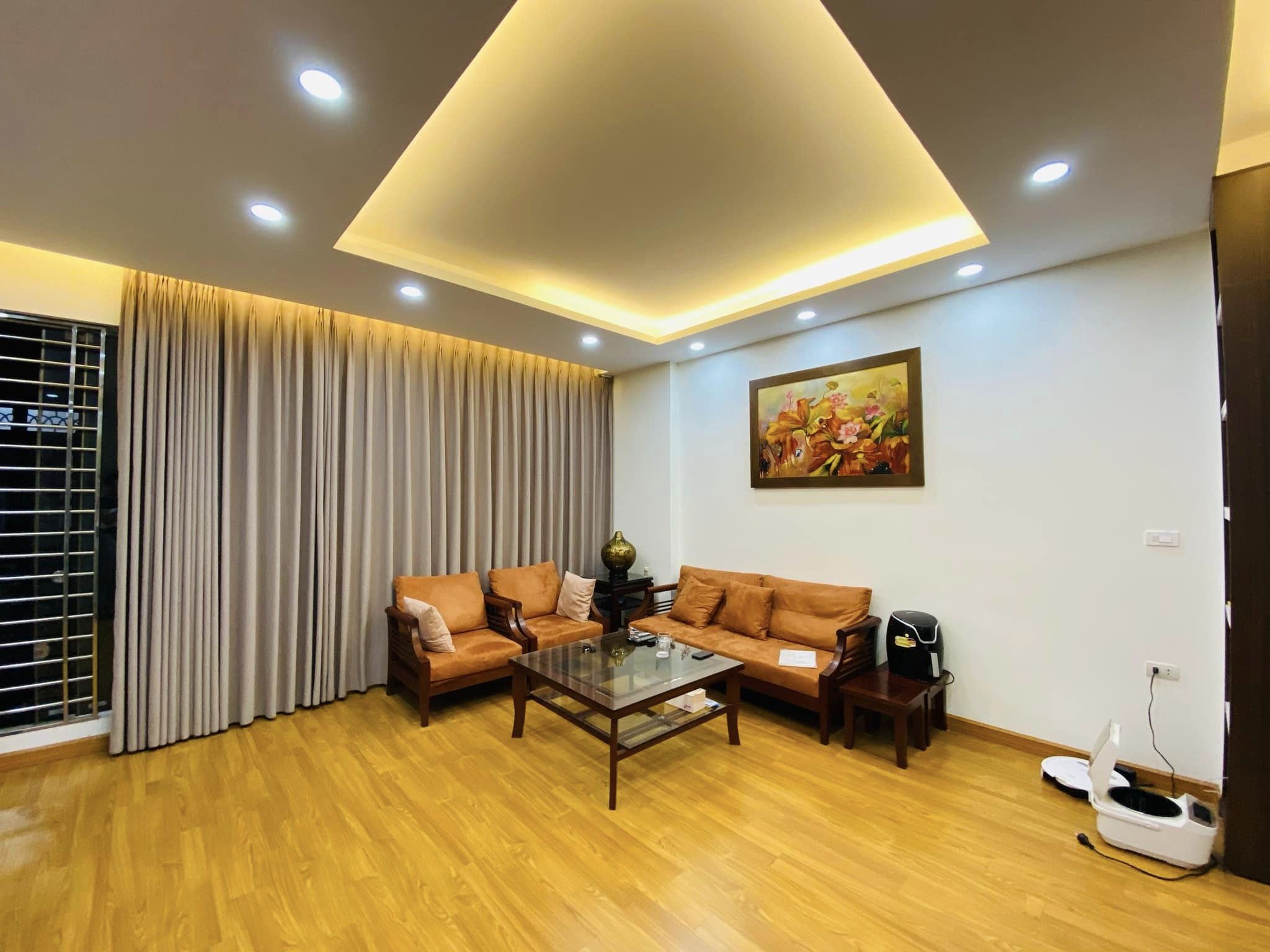 BÁN NHÀ SIÊU ĐẸP CẦU GIẤY - GARA Ô TÔ - AN SINH ĐỈNH CAO