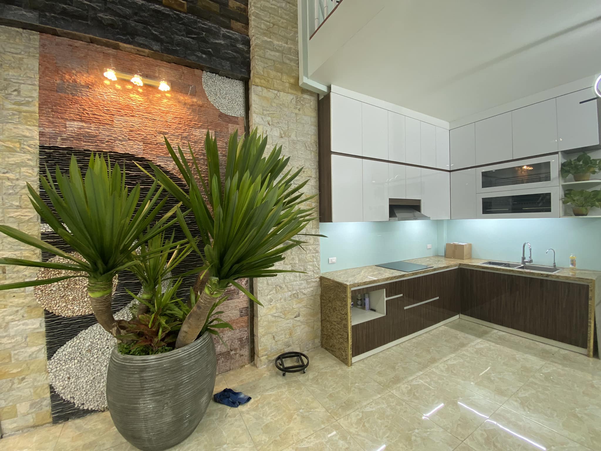 Bán nhà Quan Nhân, Thanh Xuân, 4 ngủ, 2 thoáng, lô góc, ngõ 3m. Giá 4,5 tỷ