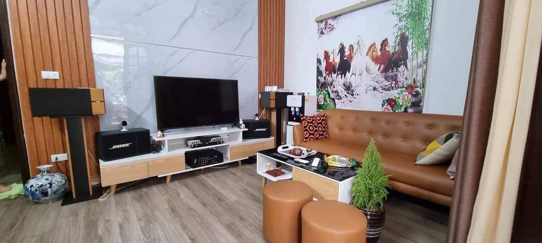 Siêu Phẩm Ngọc Lâm ,Long Biên ,Lô góc ,ô tô thông , 65 M2 x 4 tầng , Mt 4.5 m , 7 tỷ