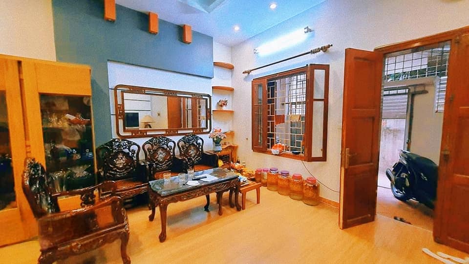 Bán Nhà Phố Xã Đàn 55m2 - 4 tầng - Mặt tiền Khủng 5m - Giá Nhỉnh 6 Tỷ.