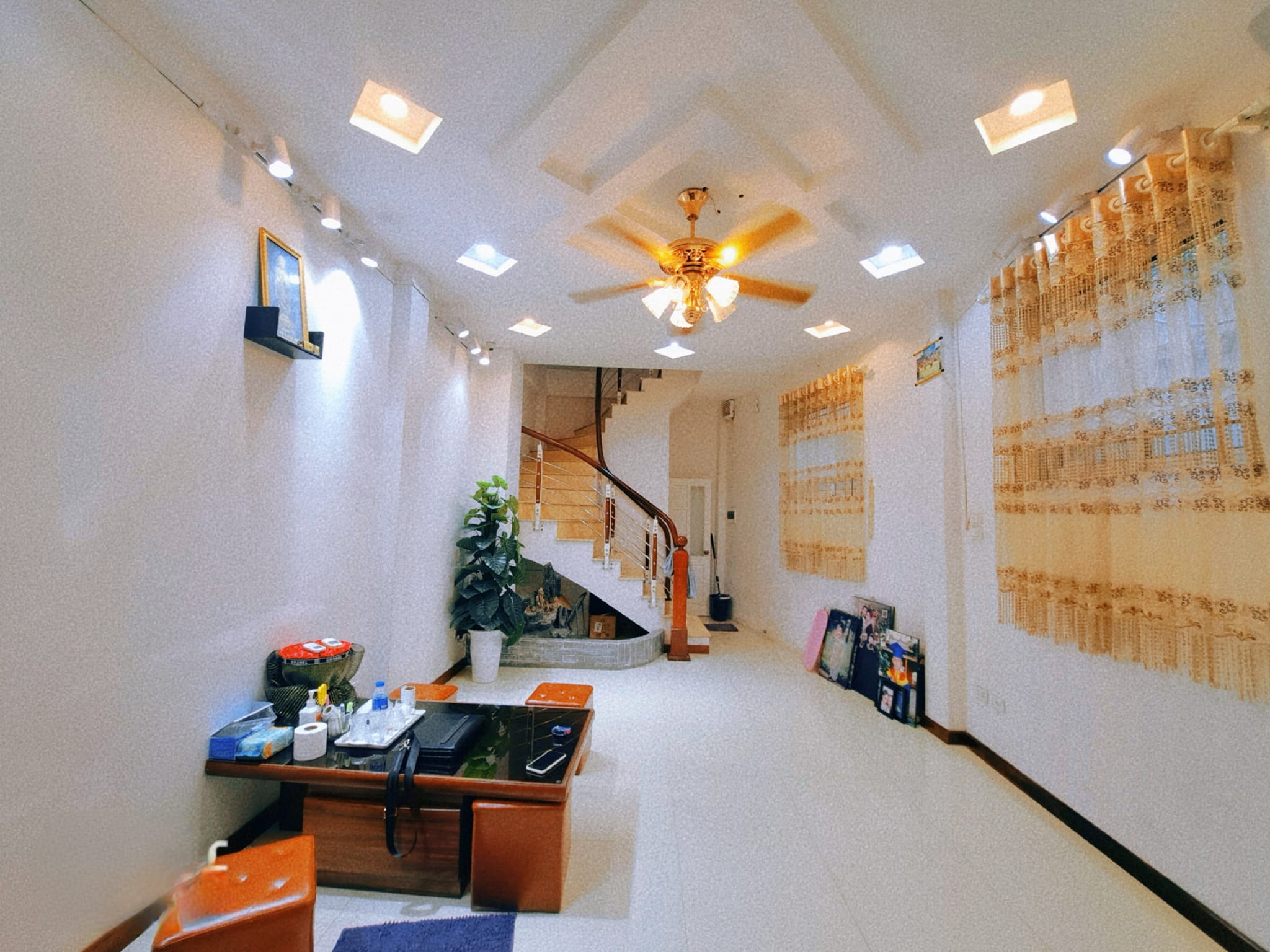 BÁN NHÀ 4 TẦNG ĐỐNG ĐA, LÔ GÓC, MẶT NGÕ Ô TÔ THÔNG, KINH DOANH.