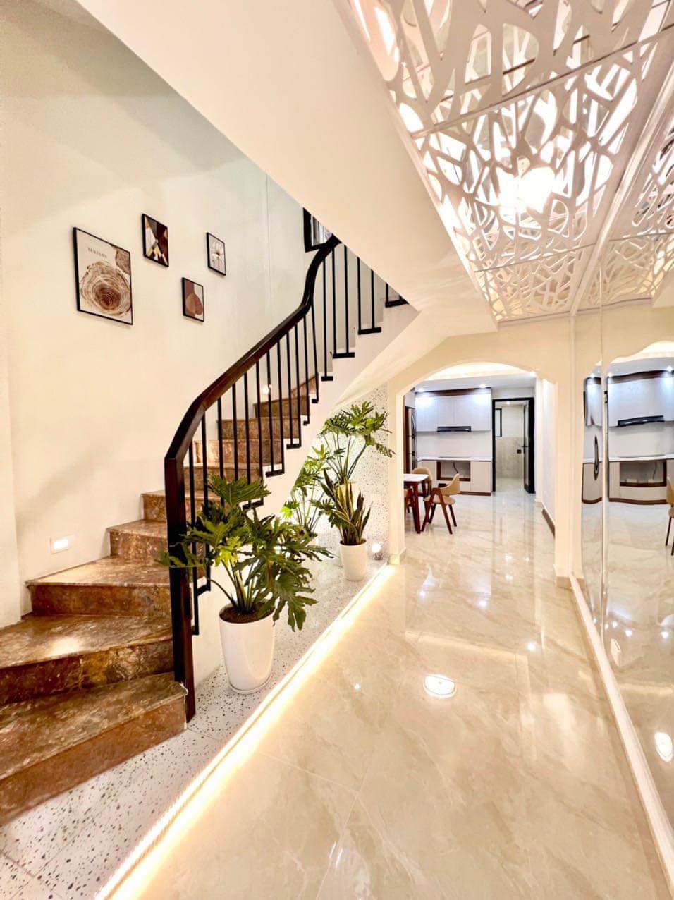 Bán nhà Bạch Mai Hai Bà Trưng Hà Nội 40M2 10 MÔTÔ Nở Hậu 3 Tỷ5