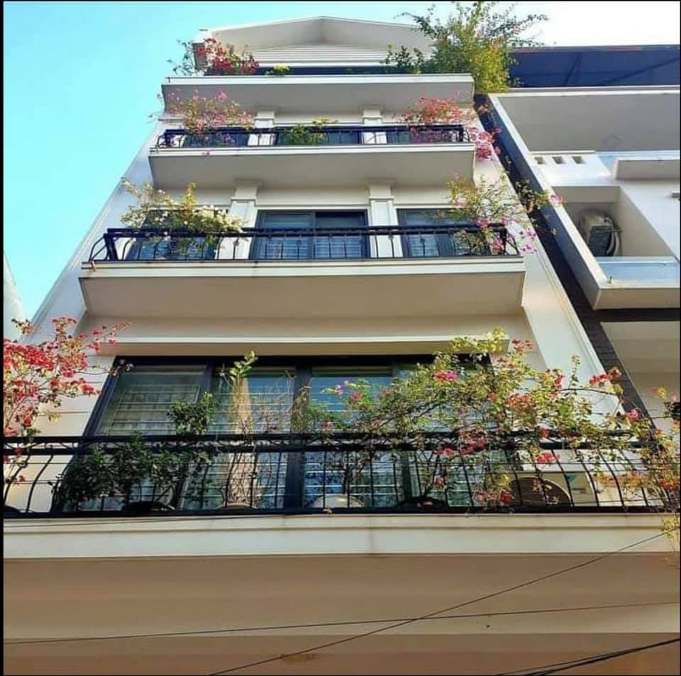 GẤP !!! BÁN NHÀ PHỐ NGUYỄN SƠN - PHÂN LÔ VIP - FULL NỘI THẤT - 5 TẦNG - THANG MÁY - NHỈNH 14 TỶ