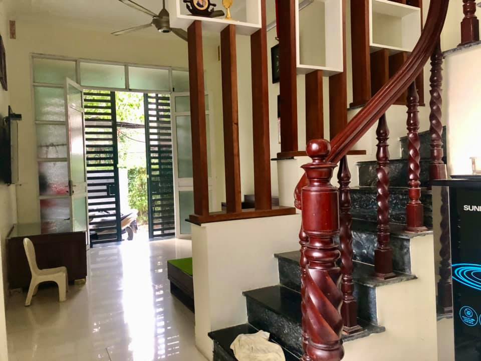 Cực hiếm nhà 2 mặt ngõ ô tô tránh Ngọc Thụy, 103m2, 3Tầng, gara, kinh doanh, 12.8 tỷ (có Th.L)