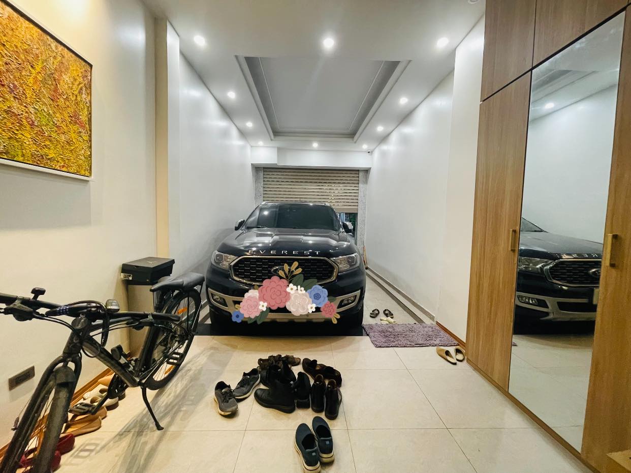 Trung tâm Đống Đa,Trần Quang Diệu,Thang Máy,Gara 7 chỗ,Tặng full nội thất, DT 48m2, 14.8 tỷ