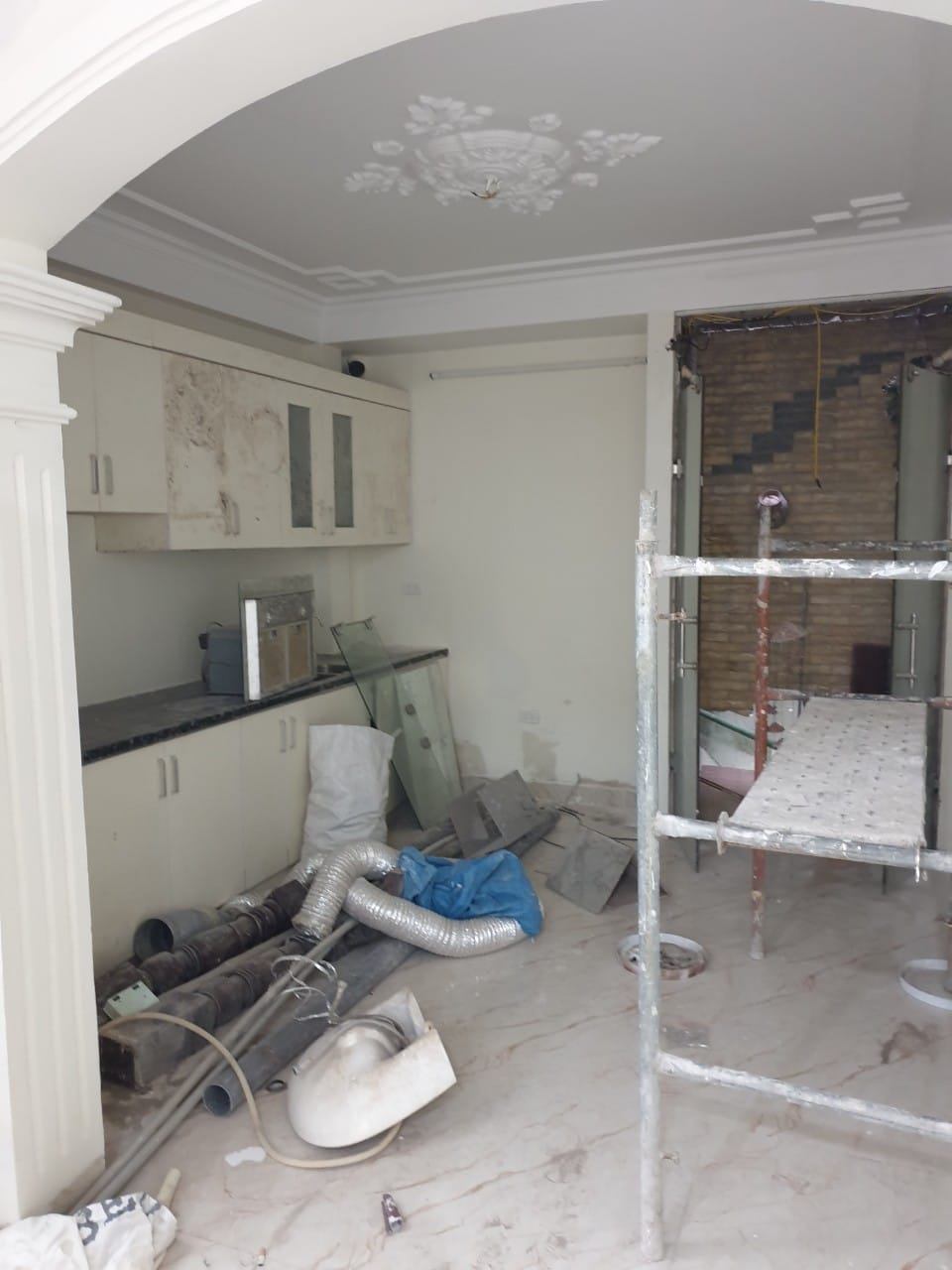 Bán nhà TRần Quang Diệu, Đống Đa, 43m2 x 5 tầng, gara oto, an sinh đỉnh, giá 13.2 tỷ