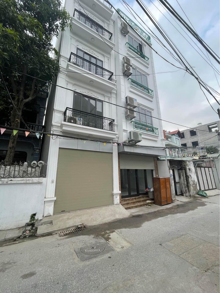 Mặt Ngõ CỔ LINH 50m2 x 5T giá 5.6 TỶ - Ngõ Thông Kinh Doanh, Ô TÔ Tránh