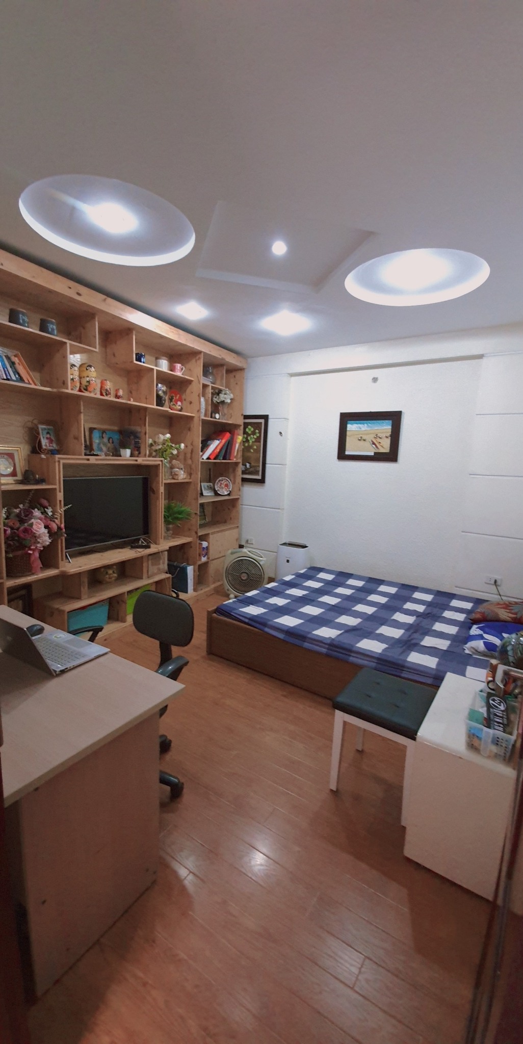 BÁN NHÀ ĐỘI CẤN 5.8 TỶ 43M2 5 TẦNG MT 5.8M-NHÀ MỚI CHẮC CHẮN-NỘI THẤT ĐẸP-DÂN TRÍ CAO – AN NINH TỐT