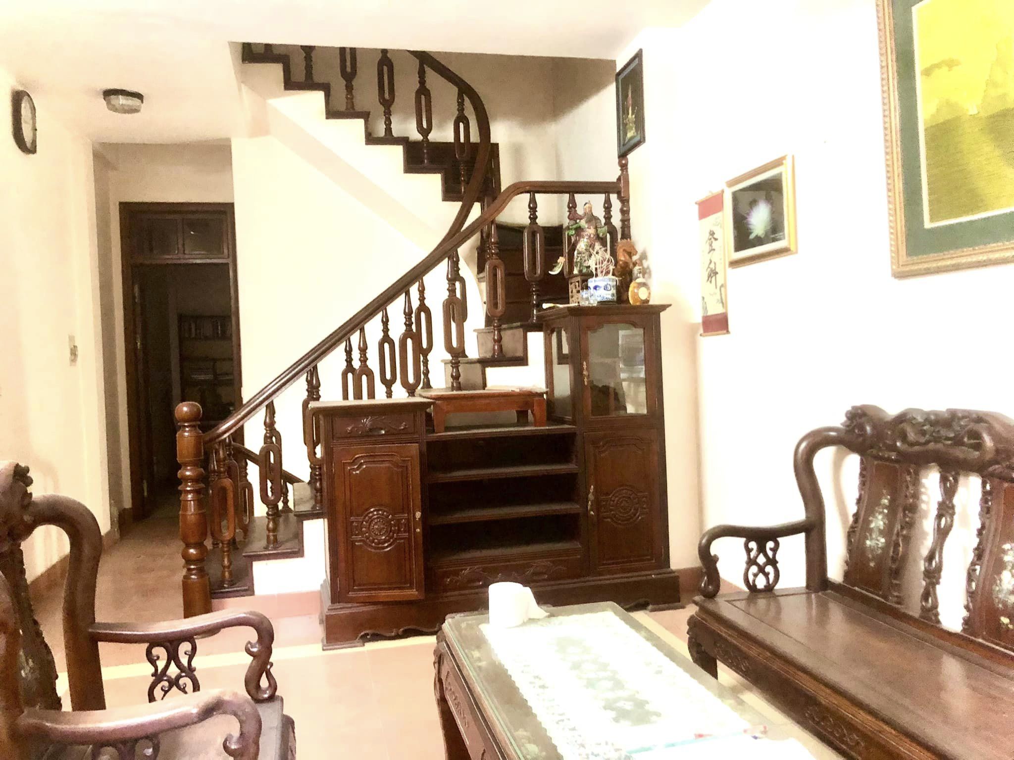 CHÍNH CHỦ BÁN NHÀ 40M2x5T (4PN)- HỌC VIỆN TÀI CHÍNH-Ô TÔ CÁCH 3M. NHÀ DÂN XÂY. GIÁ 4,5 TỶ