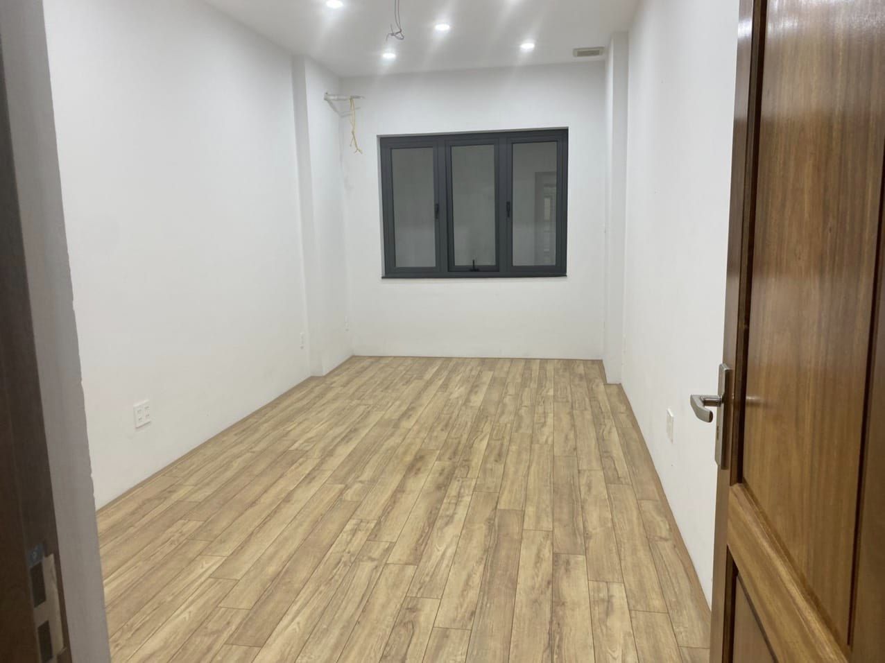 Nhà Trần Quang Diệu phân lô ô tô tránh vỉa hè, tổng DT 130m2 cho thuê 25tr/tháng