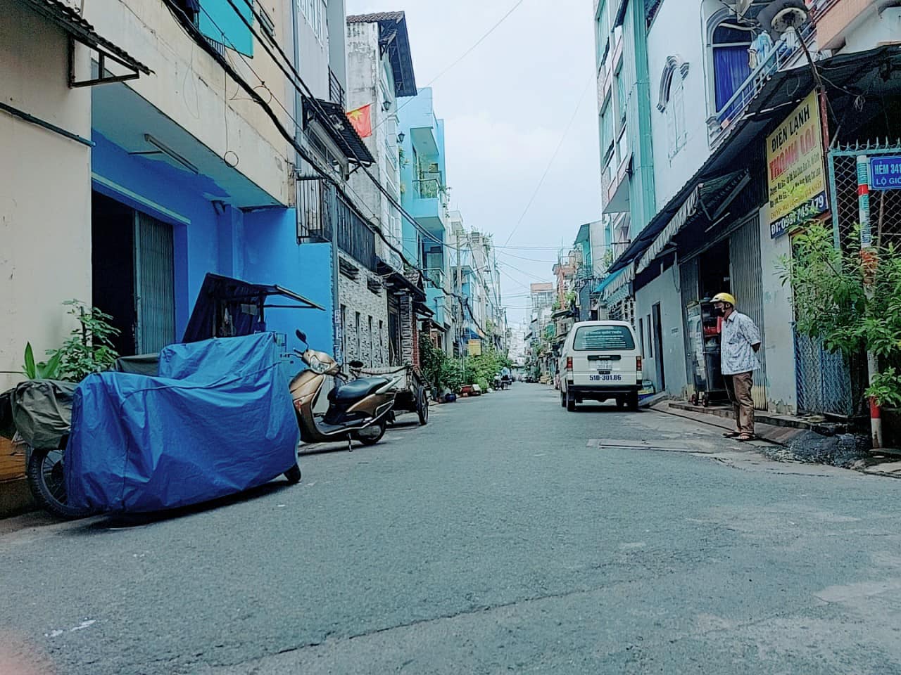 Giảm Sốc 3tỷ,Nhỉnh 10 tỷ Hẻm 6m Thông Khu Vip Quân Đội p13 Tân Bình,5*17,6,3 Tầng,Vuông Đét.