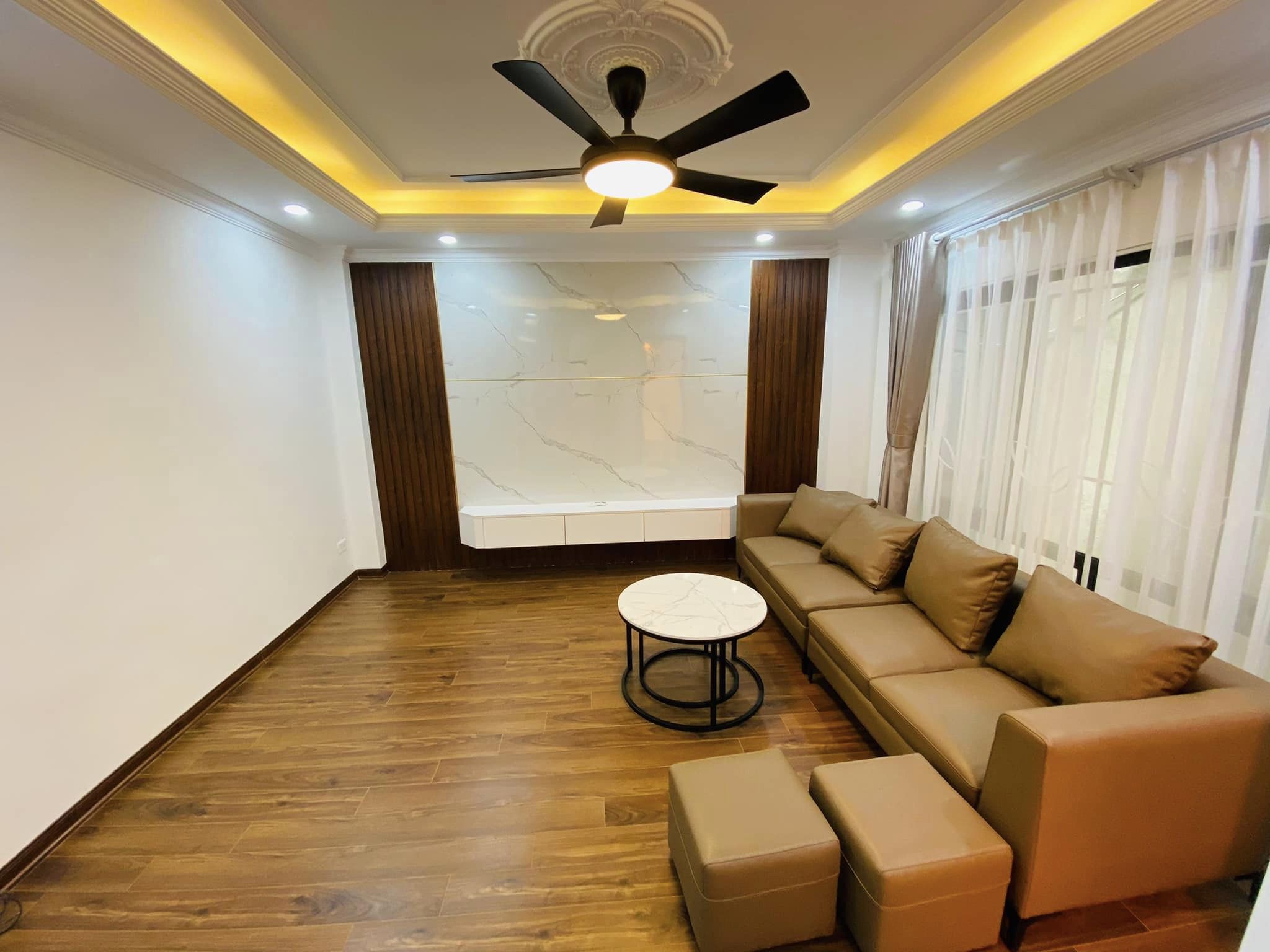 Cực hiếm nhà Đường Láng - Đống Đa ngõ rộng, thông, thoáng, dân trí cao, 20m ô tô, dt 35m, 3.65 tỷ