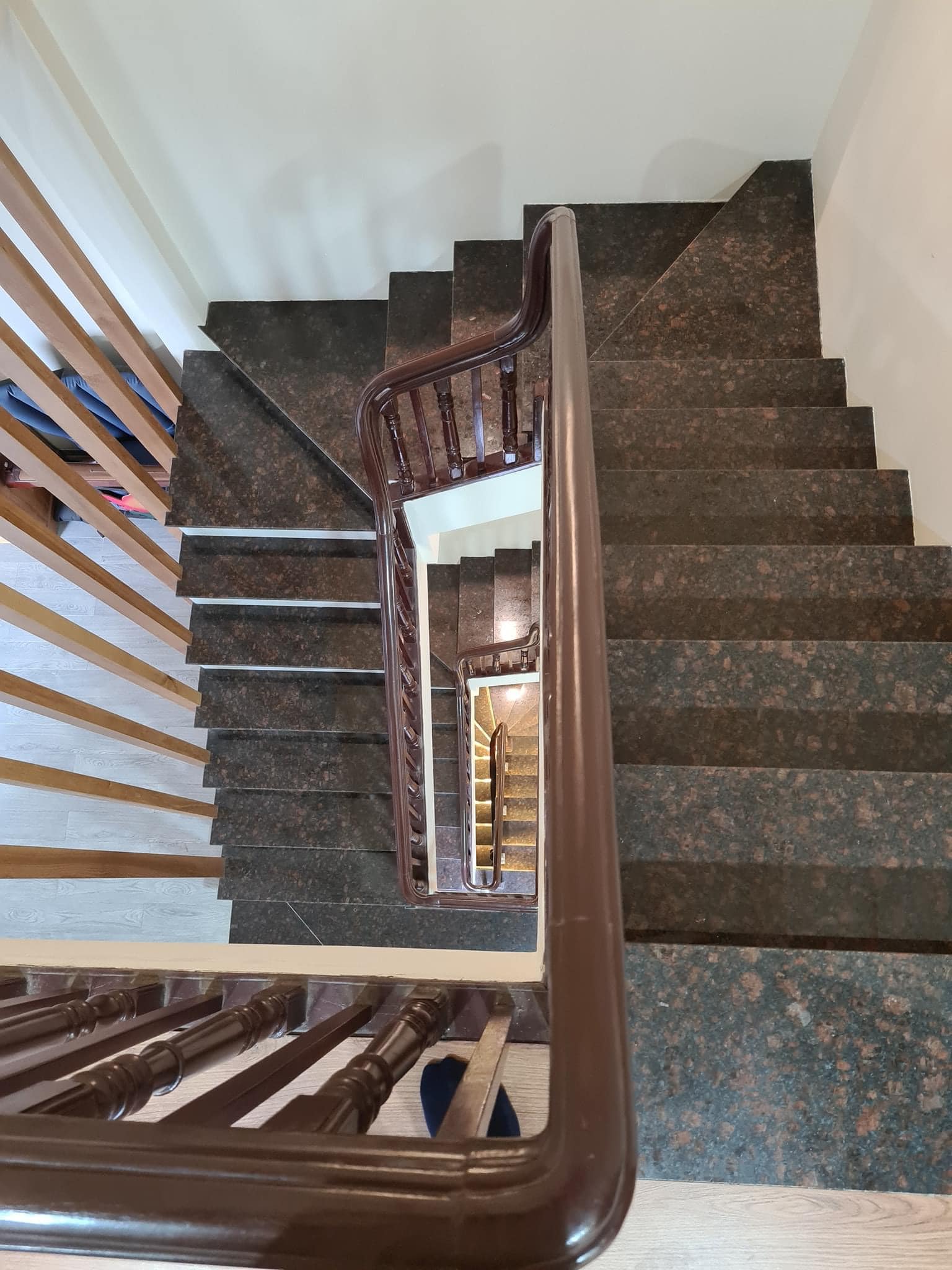 PHÂN LÔ VIP XUÂN LA - GARA Ô TÔ - LÔ GÓC - NHÀ ĐẸP LẮM - GIÁ SIÊU HỢP LÝ - 72m, mặt tiền