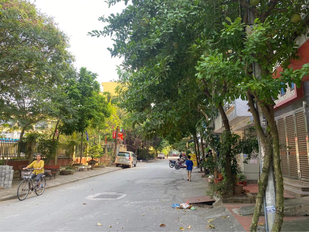 Nhà Liền Kề Ngô Thì Nhậm, Hà Đông, Kinh Doanh, Ô tô tránh, 40m2*5T, Giá 7.6 Tỷ