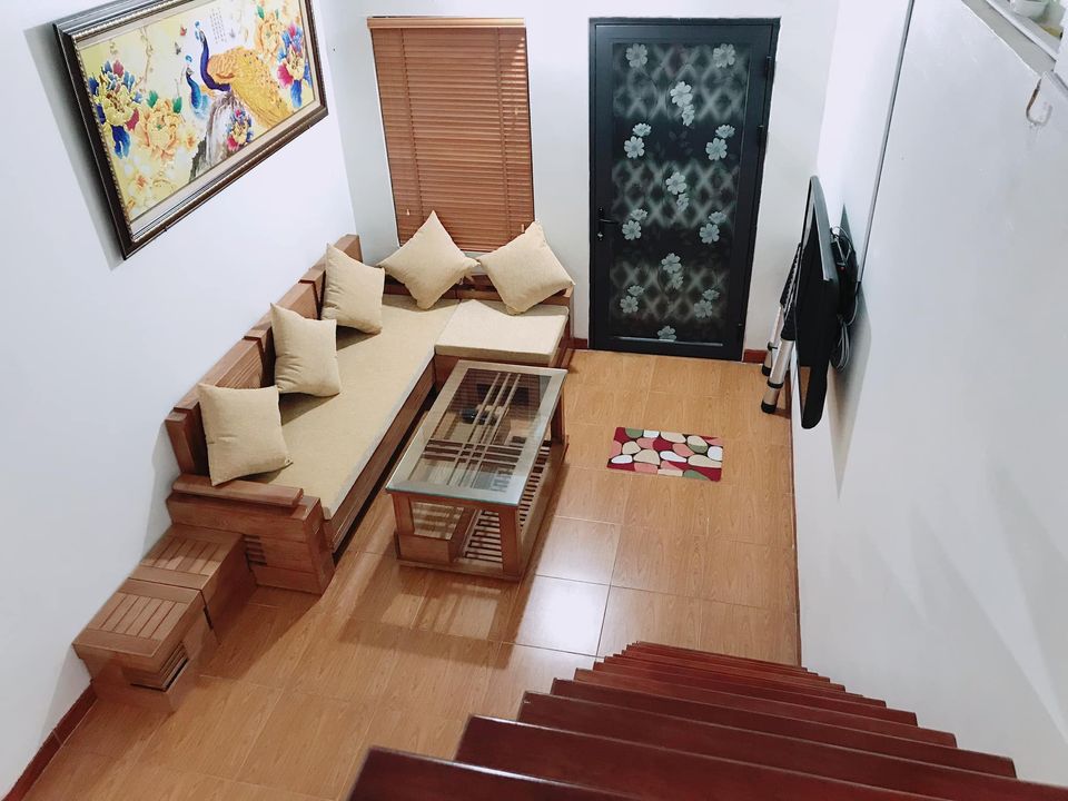 cần tiền trả nợ ngân hàng nên muốn bán nhanh căn nhà nhỏ xinh ở Long Biên hà Nội