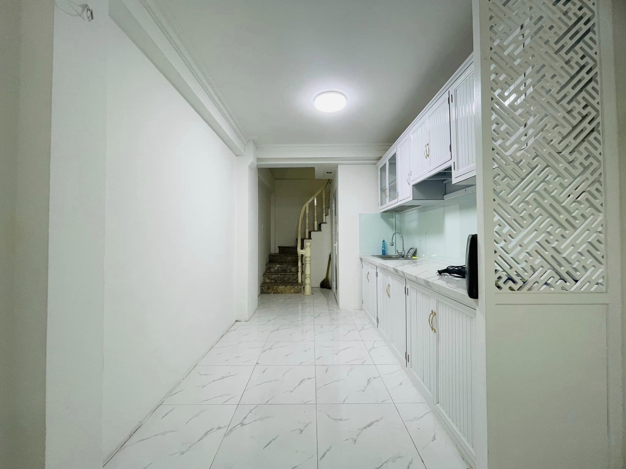 BÁN NHÀ KIM MÃ 7 TỶ 30M2 5T- SIÊU ĐẸP- 2 THOÁNG- VÀI BƯỚC RA PHỐ-OTO TRÁNH-KINH DOANH TỐT