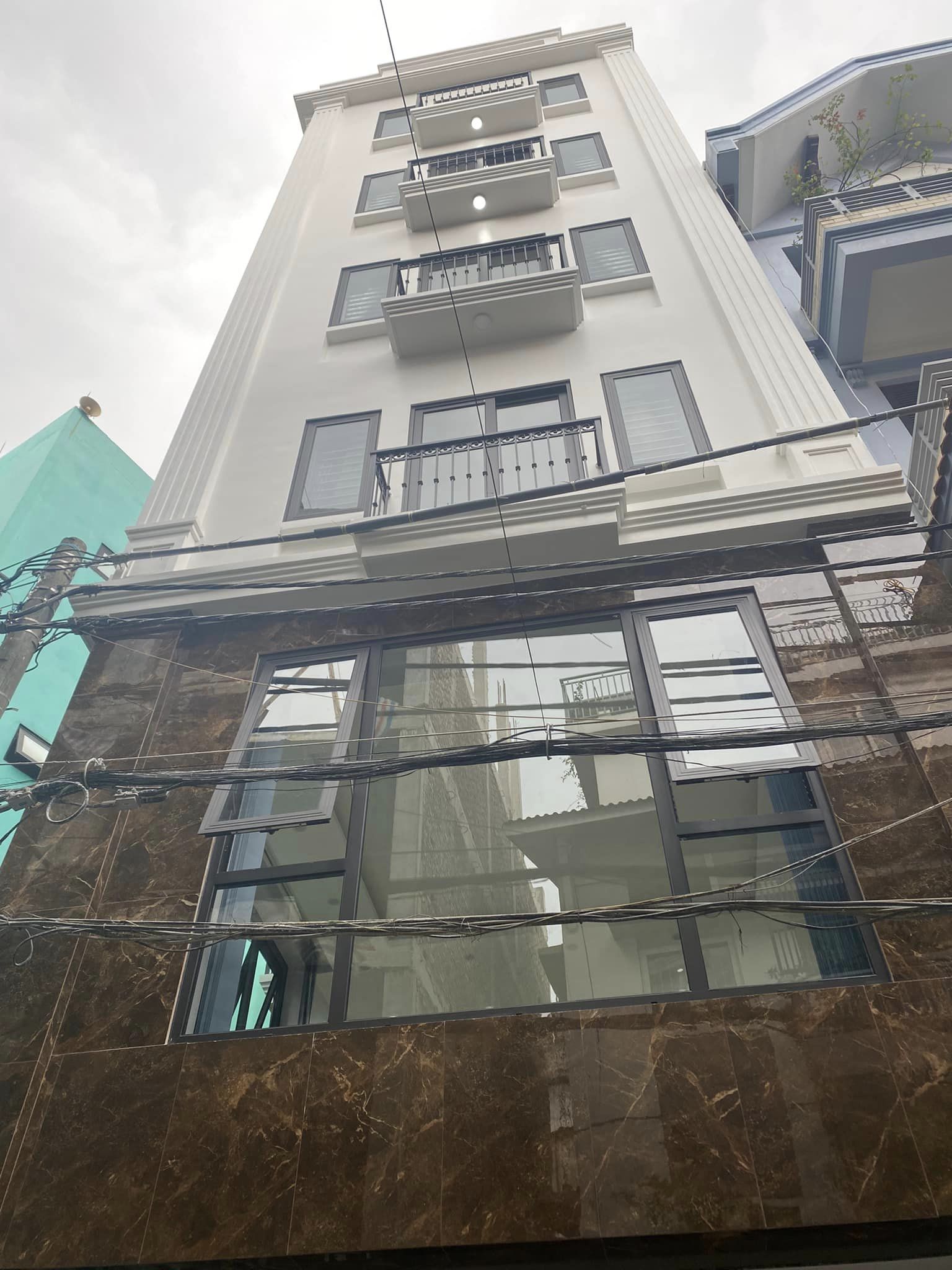 Bán Nhà Võ Chí Công ,lô góc 3 thoáng 7 tầng thang máy ,thông sàn, 67m2,Mt 5m, 25 tỷ