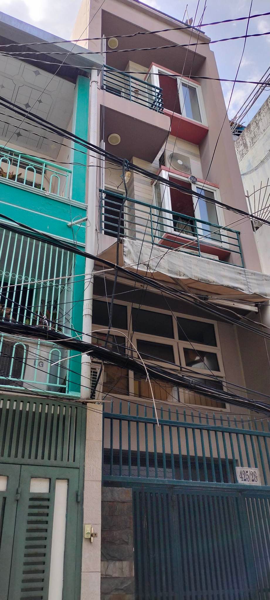 Nhà bán Nguyễn Đình Chiểu,P5,Q3 38mz, 5 tầng, 3.1mx 12m nhỉnh 8 tỷ .